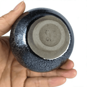 tenmoku-glaze-cup-tea-moon-bottom.png