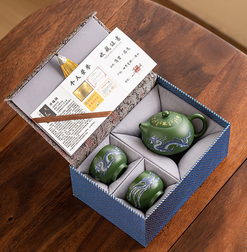 glow-yixing-teapot-handmade-glowworm glow-yixing-teapot-handmade-glowworm