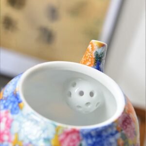 porcelain-tea-cups-set-golden-bloom-inside.jpg