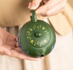 porcelain-tea-cups​-glow-yixing-teapot-handmade-glowworm-top