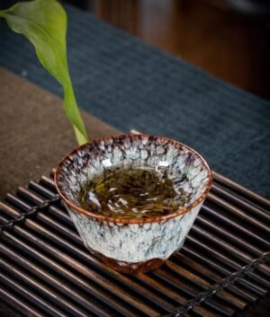 tenmoku-glaze-cup-tea-reverie-season-white.jpg