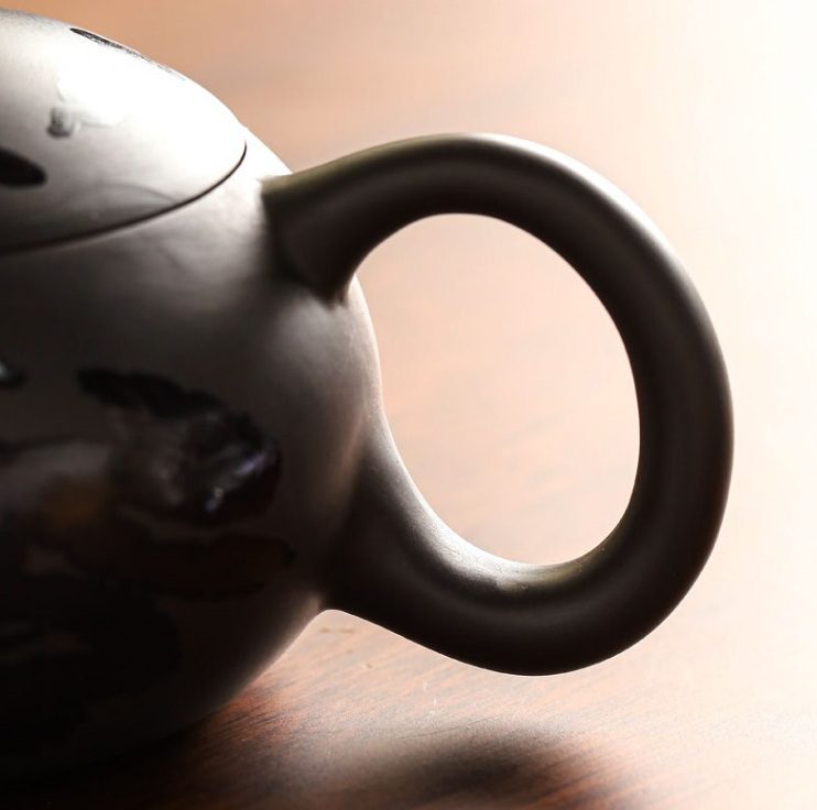 vintage-brown-teapot-chinese-color changing dragon and phoenix-back