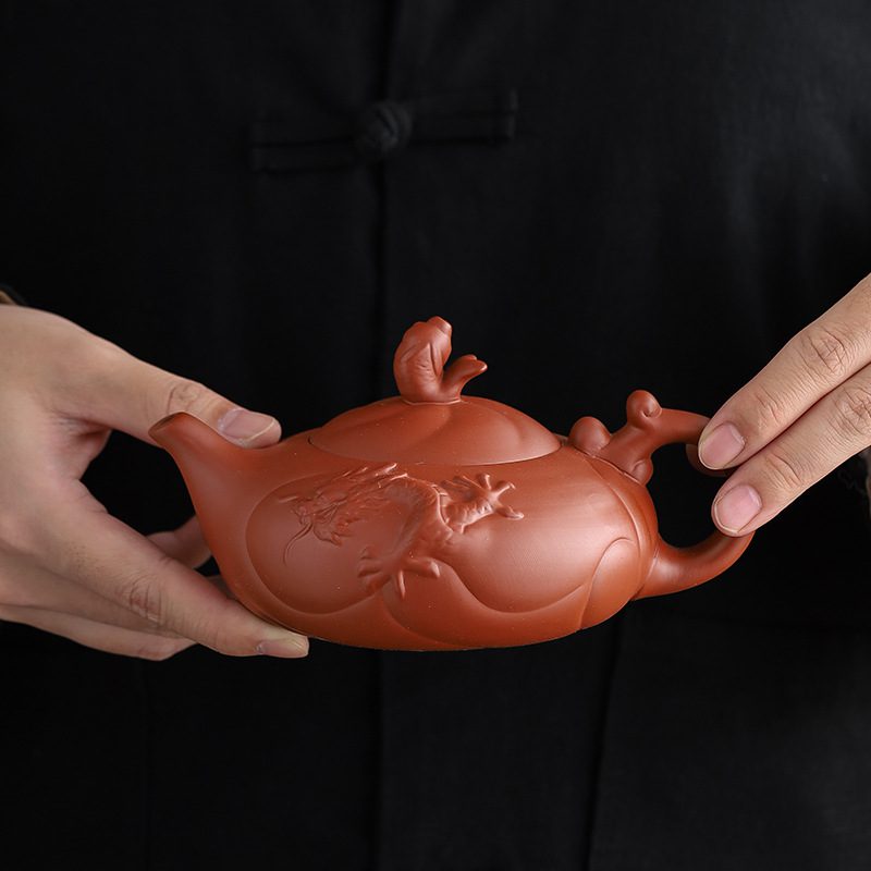 vintage-brown-teapot-chinese-prosperity-dragon-inhand.jpg vintage-brown-teapot-chinese-prosperity-dragon-inhand.jpg
