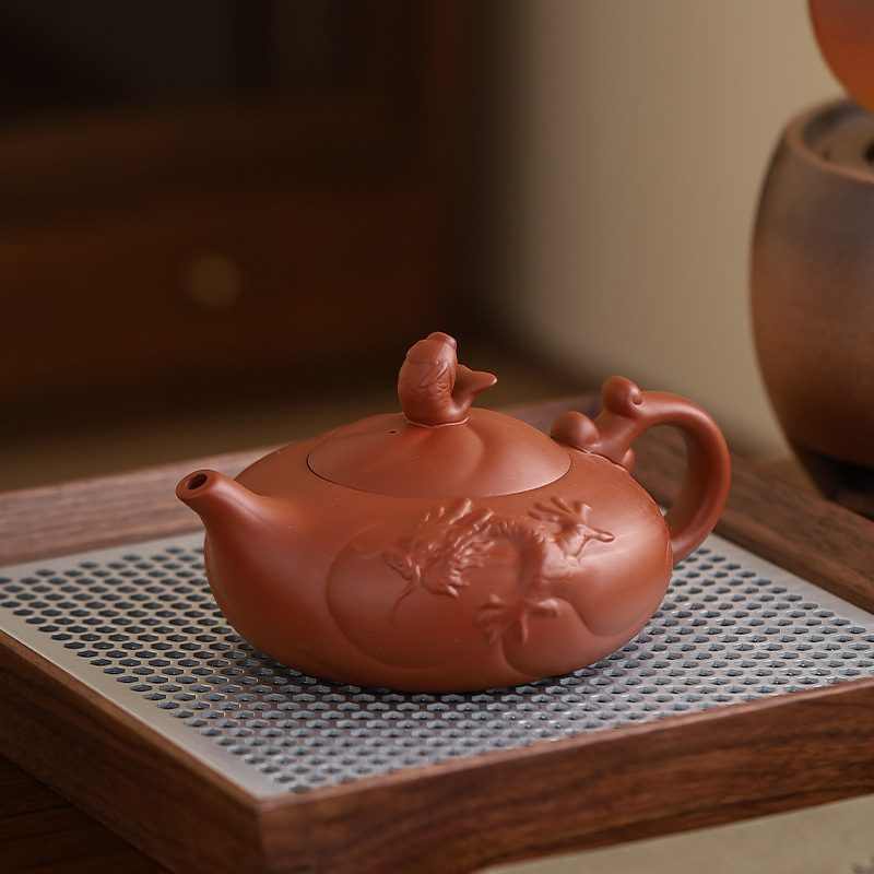 vintage-brown-teapot-chinese-prosperity-dragon-right.jpg vintage-brown-teapot-chinese-prosperity-dragon-right.jpg