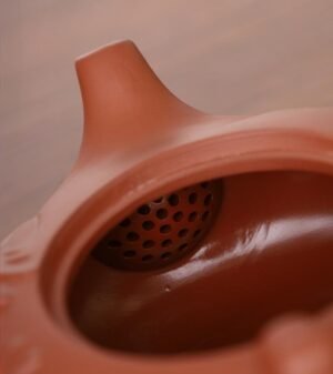 vintage-brown-teapot-chinese-prosperity-dragon-top.jpg