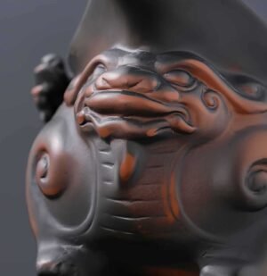 vintage brown teapot-yixing-purple-clay-qilin-back
